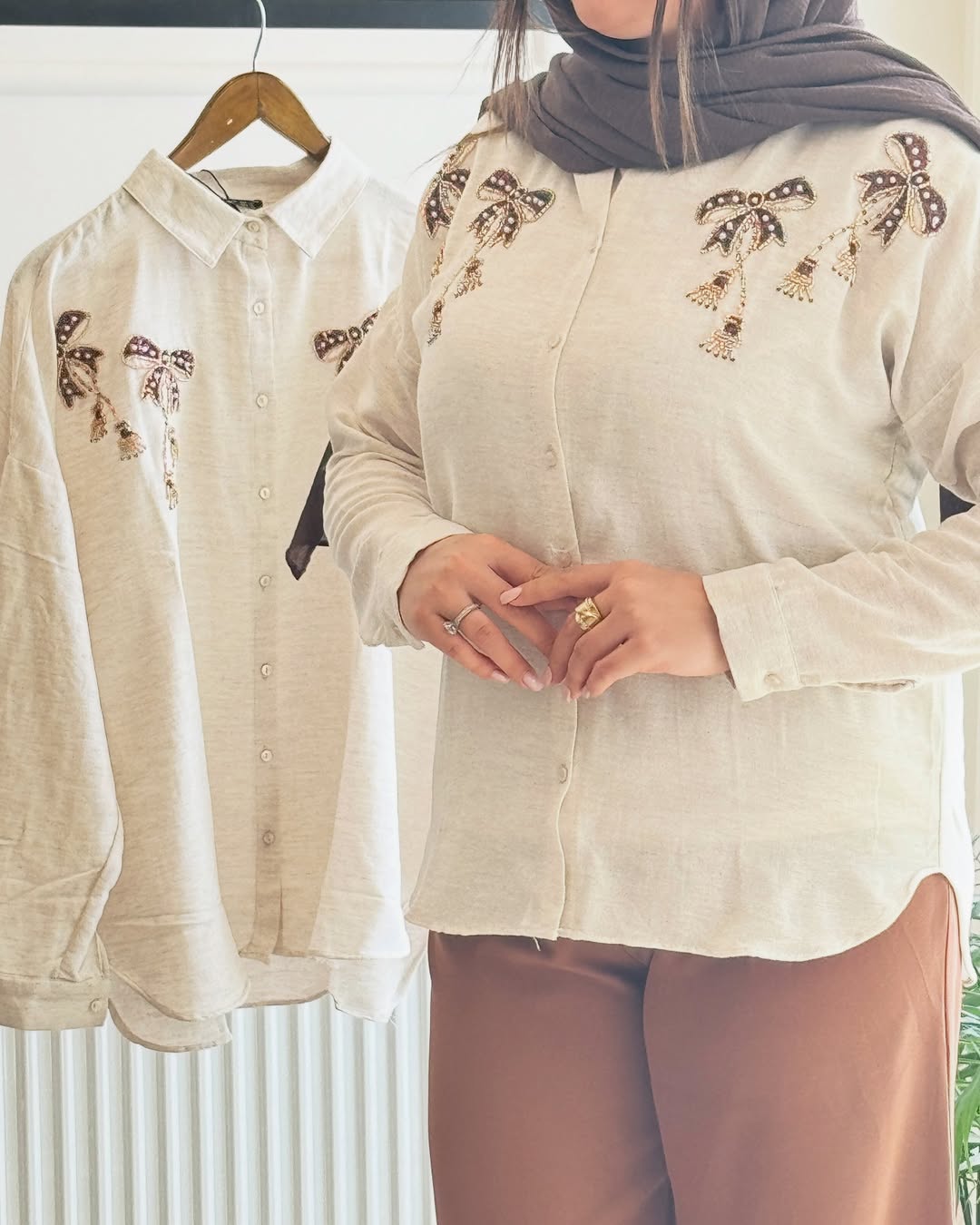 شومیز لینن نگین دوزی شده طرح پاپیون